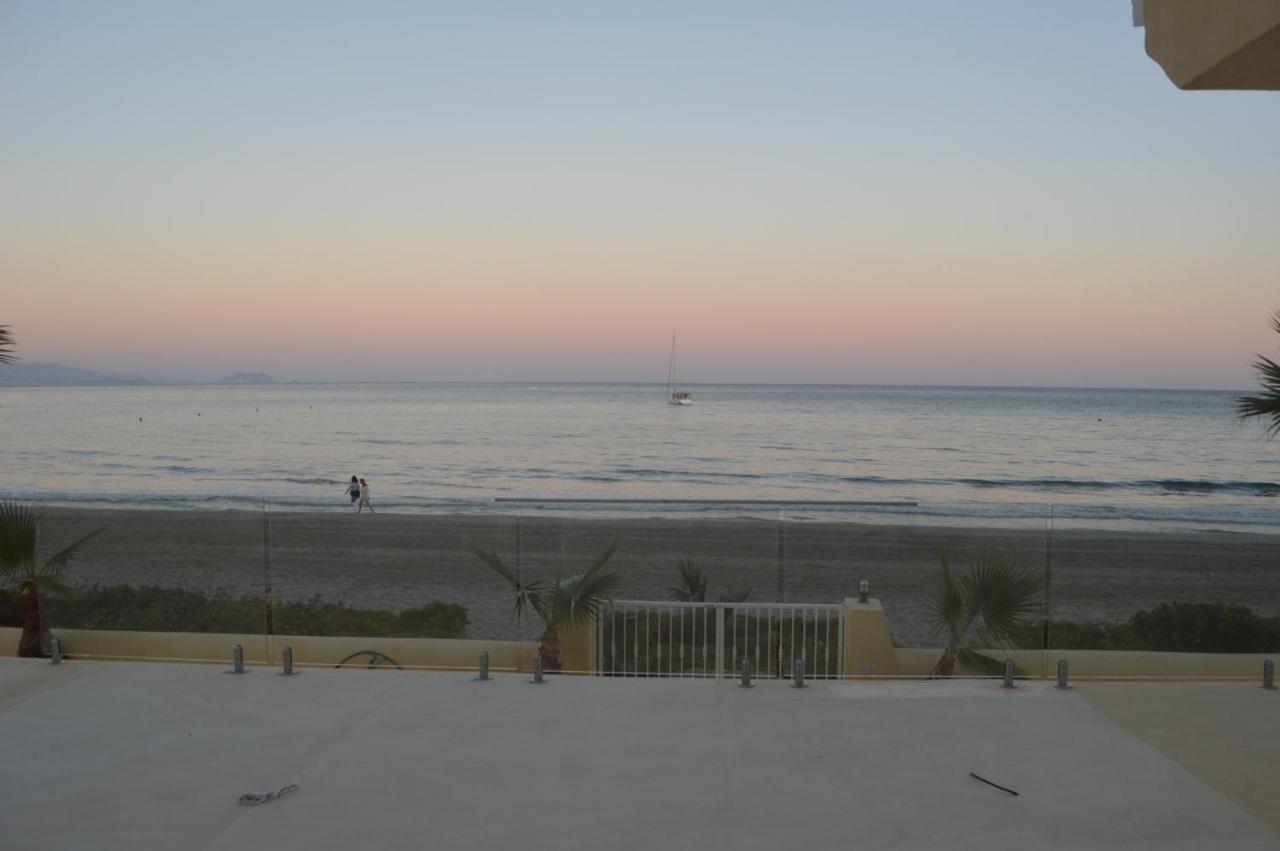 Excepcional Apartamento Amanecer Al Borde De Playa Y Mar, En Chalet Roquetes Alicante Dış mekan fotoğraf